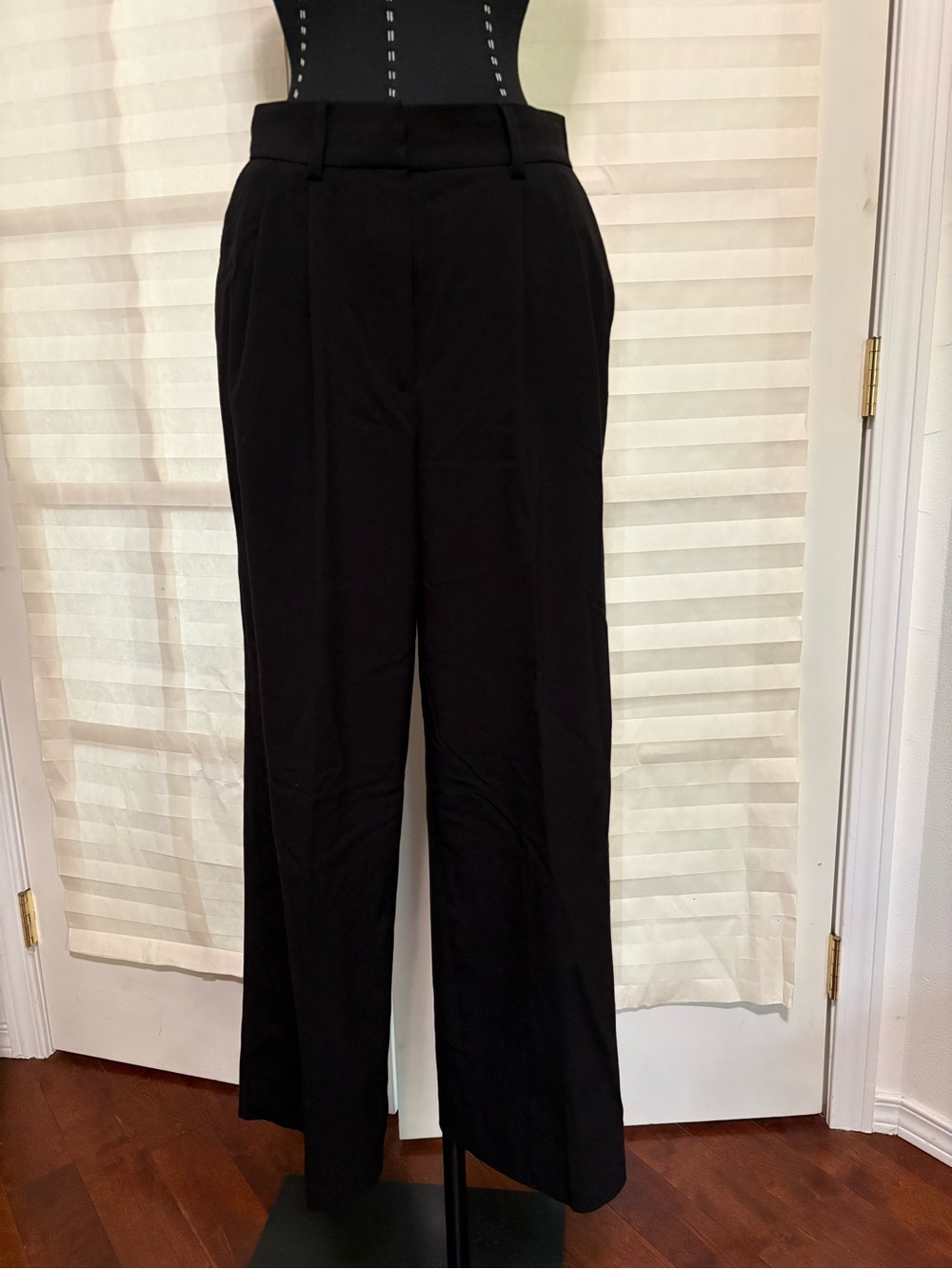 Halogen Black Wide-Leg Trousers